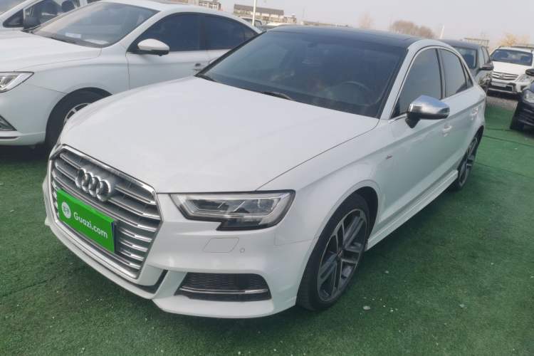Used Audi A3 2020 Limousine 35 TFSI Sporty Version China VI Guazi used car, China used car export, Used car for sale, Used cars, Cheapest cars for sale