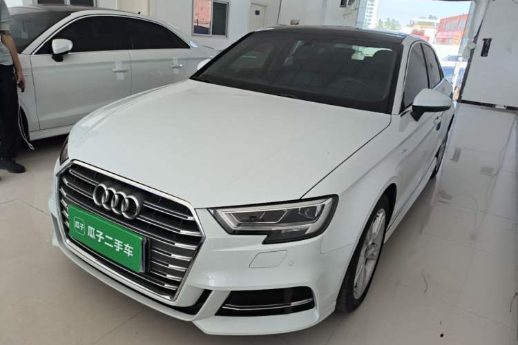 Used Audi A3 2020 Limousine 35 TFSI Fashion Edition China VI Emission Standard Guazi used car, China used car export, Used car for sale, Used  cars, Cheapest cars for sale