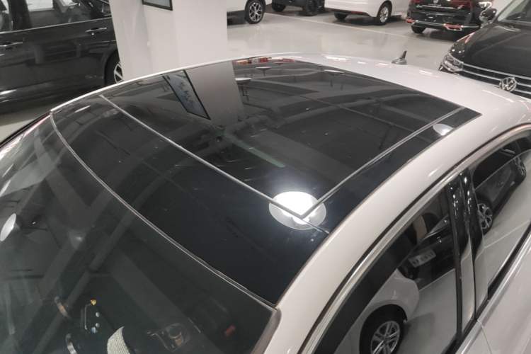 Used Audi A3 2020 Limousine 35 TFSI Fashion Edition China VI Emission Standard Roof