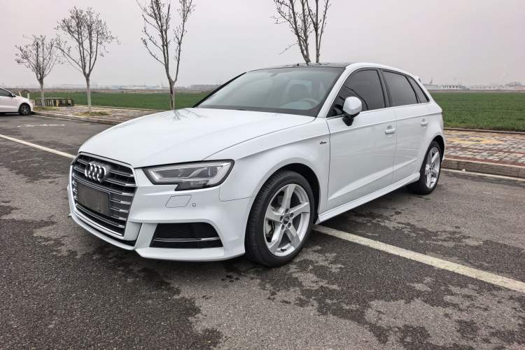 Used Audi A3 2020 Sportback 35 TFSI Fashion Edition China VI Emission Standard Guazi used car, China used car export, Used car for sale, Used  cars, Cheapest cars for sale
