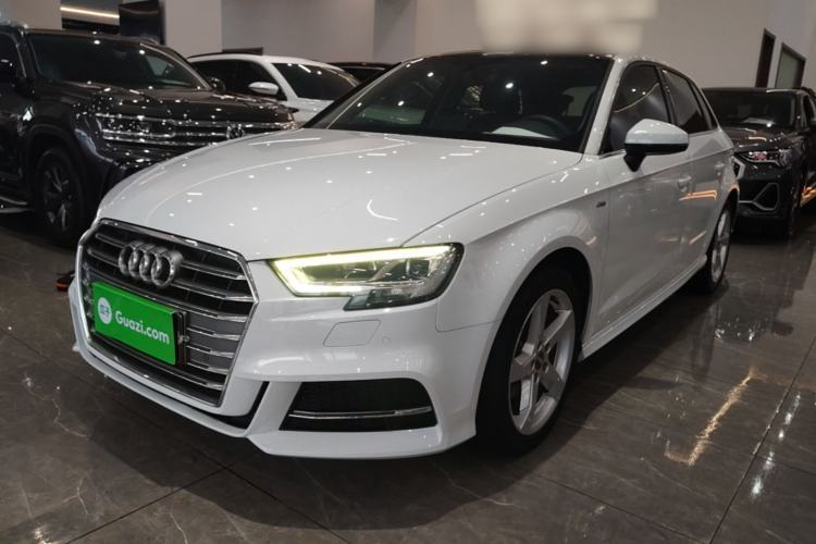 Audi A3 2020 Sportback 35 TFSI Fashion Edition China VI Emission Standard de segunda mano Guazi used car, China used car export, Used car for sale, Used  cars, Cheapest cars for sale