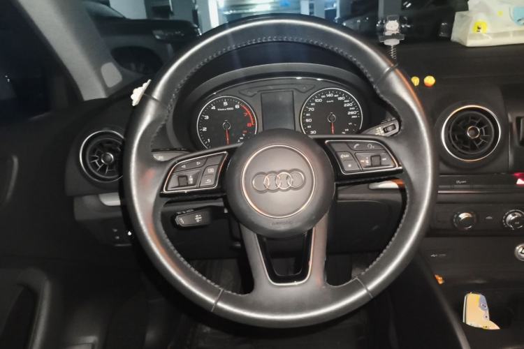 Used Audi A3 2020 Sportback 35 TFSI Ambition China VI Steering Wheel