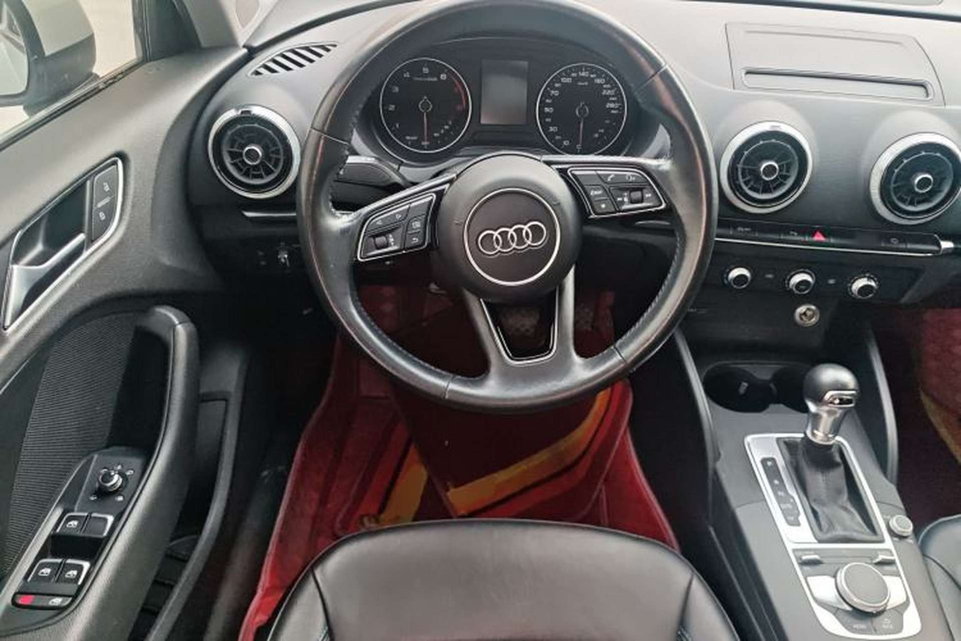 Used Audi A3 2020 Limousine 35 TFSI Fashion Edition China VI Emission Standard Steering Wheel