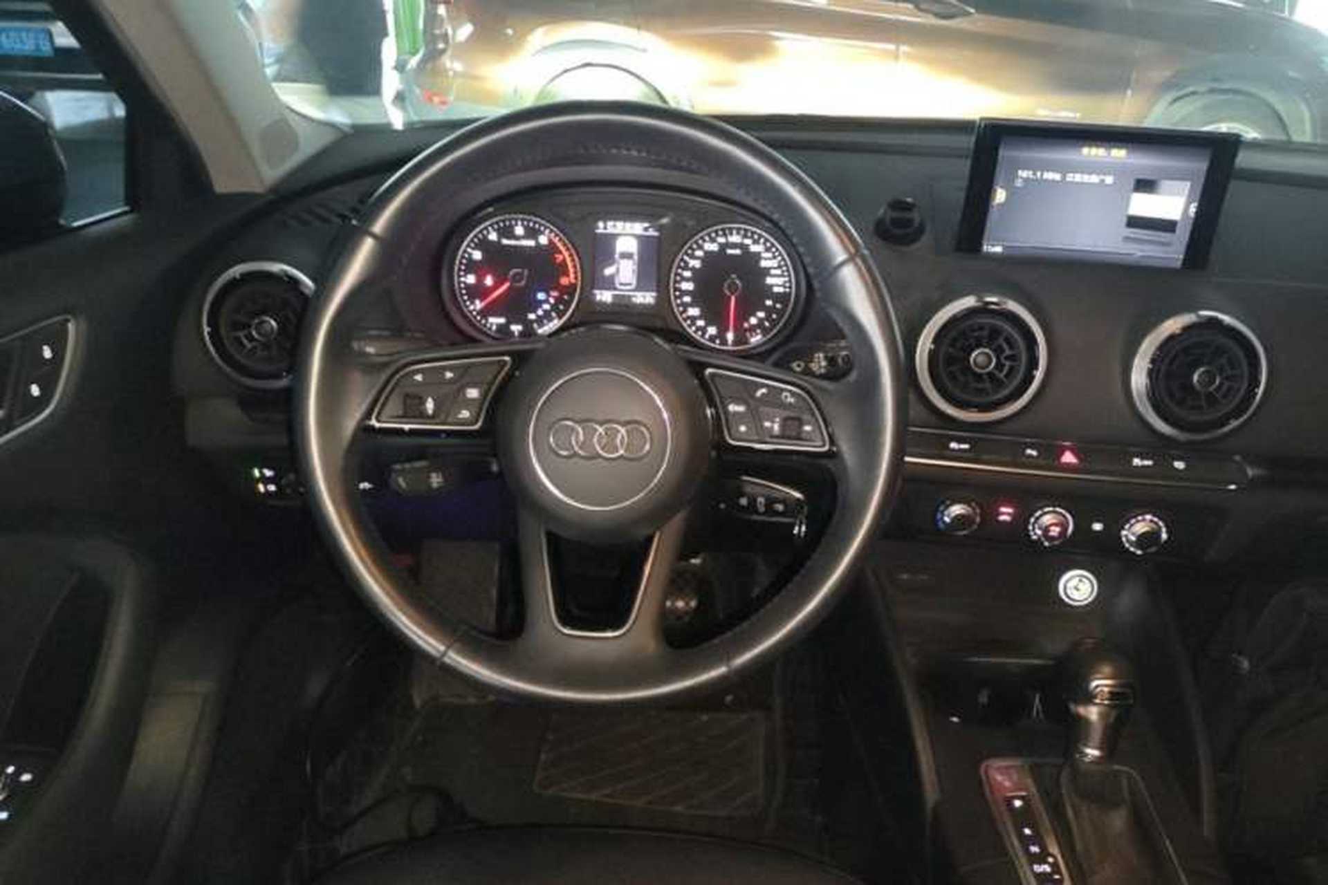 Used Audi A3 2020 Sportback 35 TFSI Fashion Edition China VI Emission Standard Steering Wheel