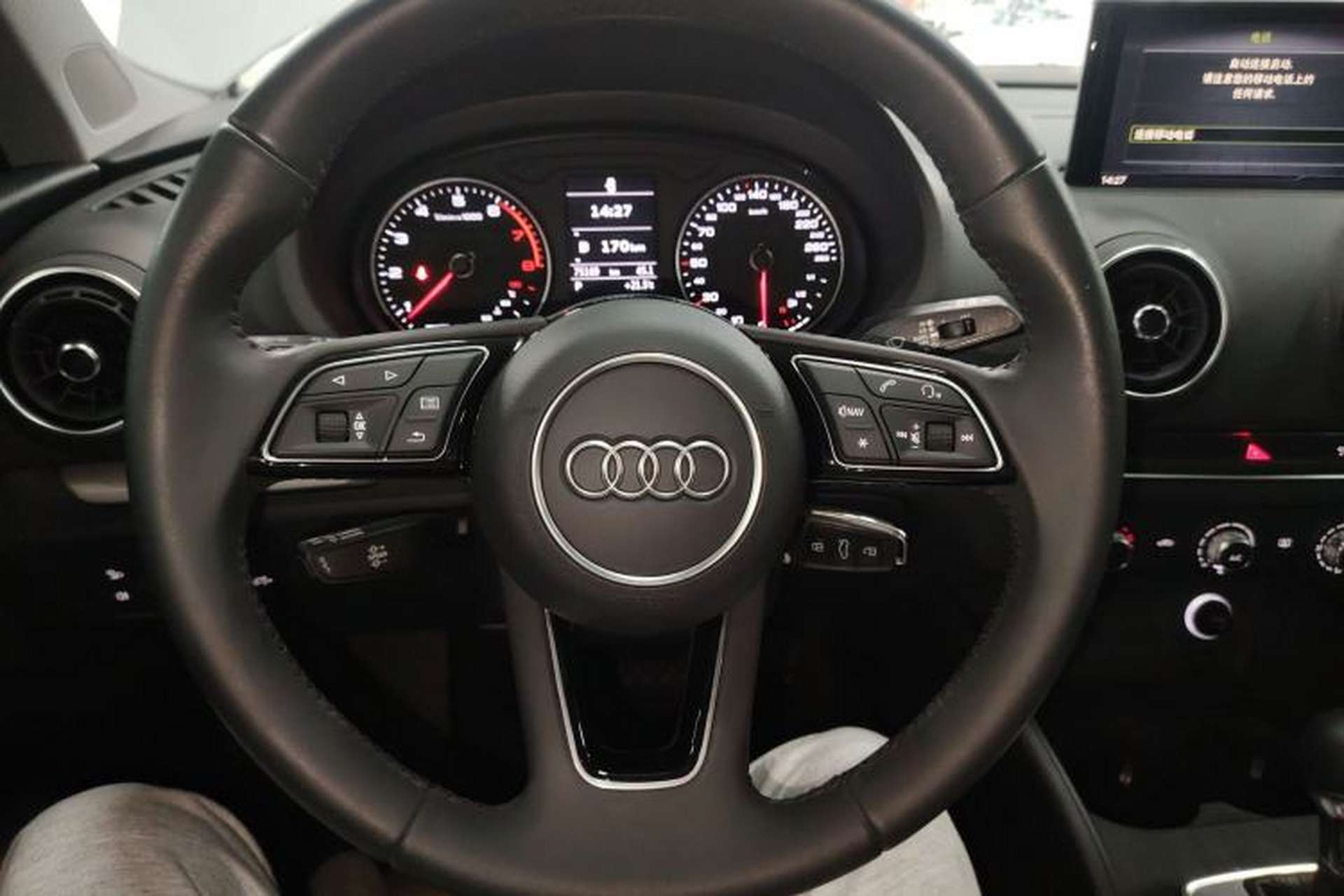 Used Audi A3 2020 Restyled Sportback 35 TFSI Entry-Level China VI Emission Standard Steering Wheel