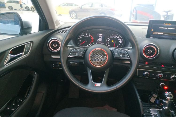 Used Audi A3 2020 Restyled Limousine 35 TFSI Ambition Version China VI Steering Wheel
