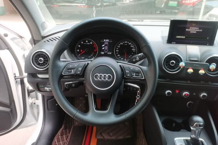 Used Audi A3 2020 Restyled Limousine 35 TFSI Ambition Version China VI Steering Wheel