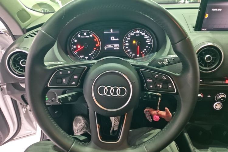 Used Audi A3 2020 Sportback 35 TFSI Ambition China VI Steering Wheel