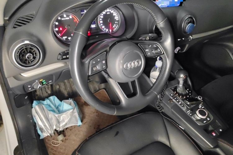 Used Audi A3 2020 Restyled Limousine 35 TFSI Ambition Version China VI Steering Wheel