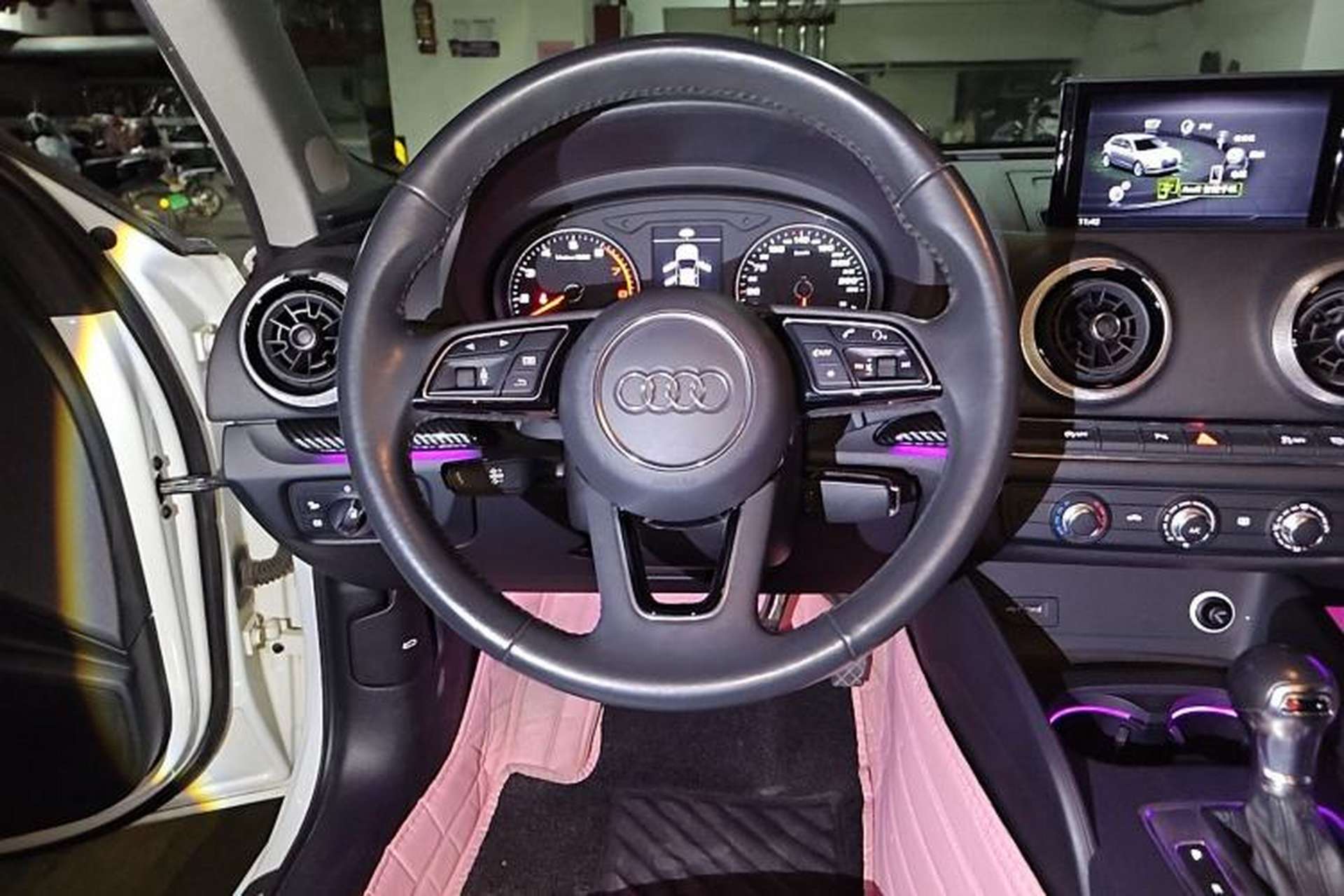Used Audi A3 2020 Sportback 35 TFSI Fashion Edition China VI Emission Standard Steering Wheel