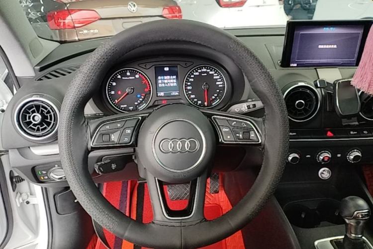 Used Audi A3 2020 Restyled Limousine 35 TFSI Ambition Version China VI Steering Wheel