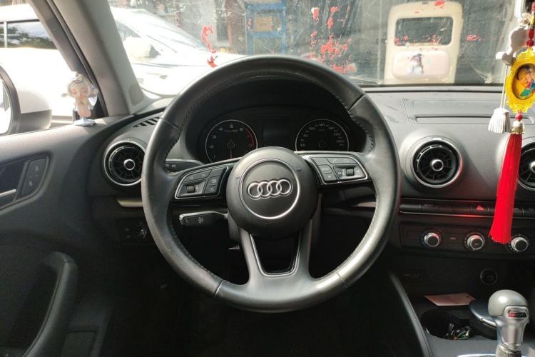 Used Audi A3 2020 Restyled Limousine 35 TFSI Ambition Version China VI Steering Wheel