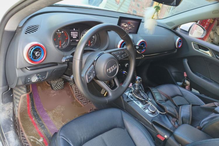 Used Audi A3 2020 Limousine 35 TFSI Fashion Edition China VI Emission Standard Steering Wheel