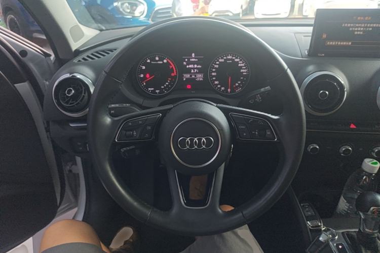 Used Audi A3 2020 Limousine 35 TFSI Fashion Edition China VI Emission Standard Steering Wheel