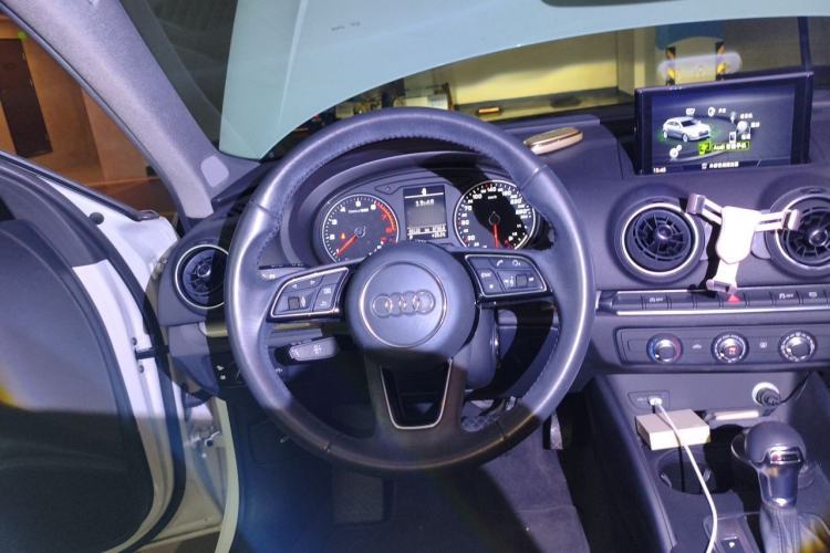 Used Audi A3 2020 Sportback 35 TFSI Ambition China VI Steering Wheel