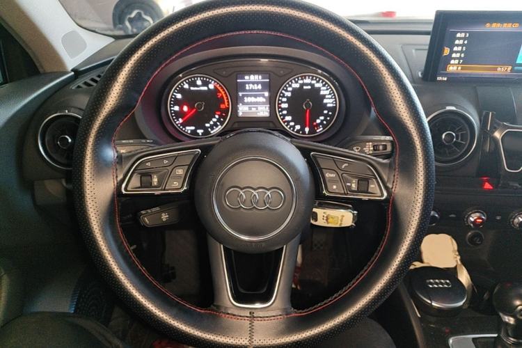 Used Audi A3 2020 Sportback 35 TFSI Ambition China VI Steering Wheel