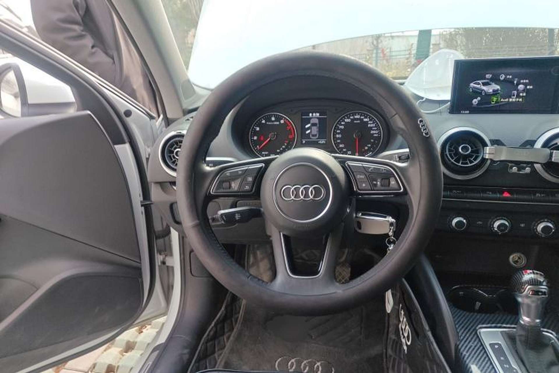 Used Audi A3 2020 Limousine 35 TFSI Fashion Edition China VI Emission Standard Steering Wheel