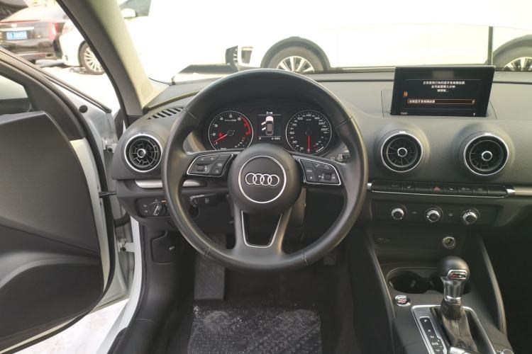 Used Audi A3 2020 Restyled Limousine 35 TFSI Ambition Version China VI Steering Wheel