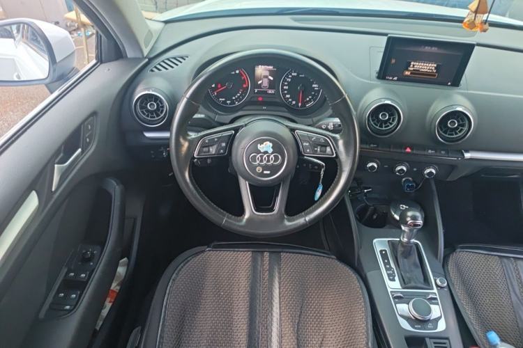 Used Audi A3 2020 Sportback 35 TFSI Ambition China VI Steering Wheel