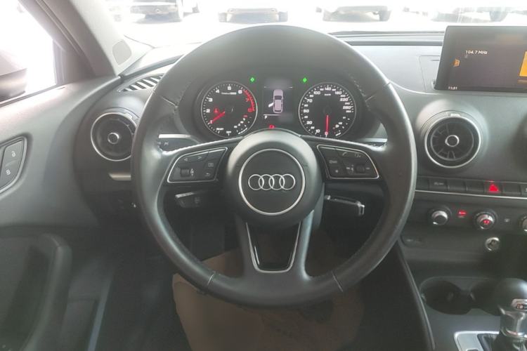 Used Audi A3 2020 Sportback 35 TFSI Ambition China VI Steering Wheel