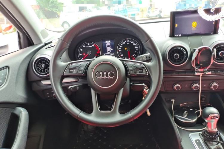 Used Audi A3 2020 Restyled Limousine 35 TFSI Ambition Version China VI Steering Wheel
