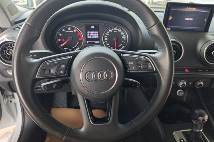 Used Audi A3 2020 Restyled Limousine 35 TFSI Ambition Version China VI Steering Wheel