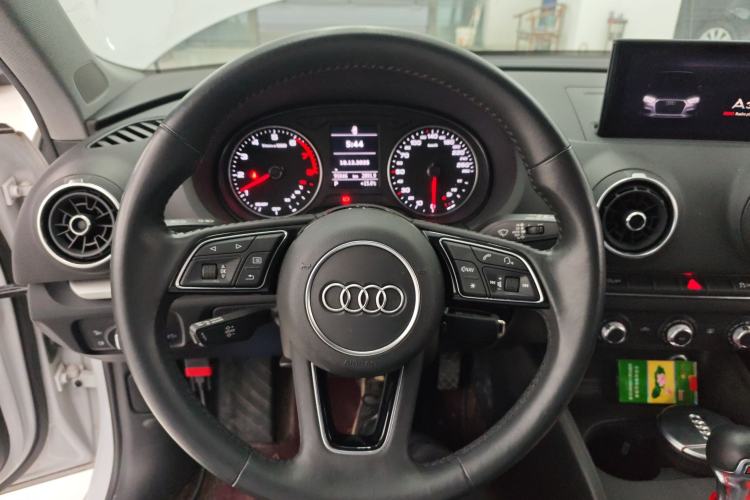 Used Audi A3 2020 Sportback 35 TFSI Ambition China VI Steering Wheel