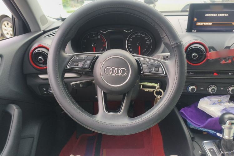 Used Audi A3 2020 Sportback 35 TFSI Ambition China VI Steering Wheel