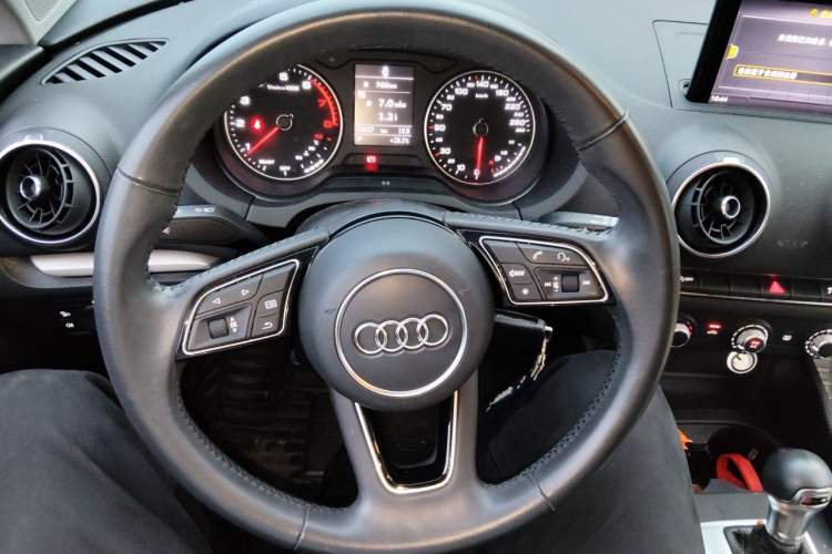Used Audi A3 2020 Sportback 35 TFSI Ambition China VI Steering Wheel