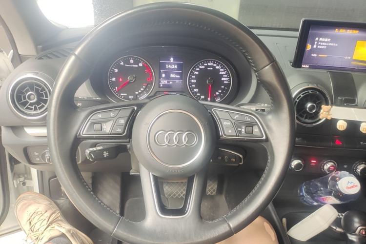 Used Audi A3 2020 Restyled Sportback 35 TFSI Entry-Level China VI Emission Standard Steering Wheel