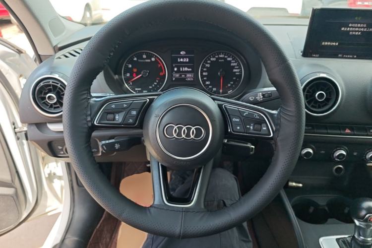 Used Audi A3 2020 Restyled Limousine 35 TFSI Ambition Version China VI Steering Wheel
