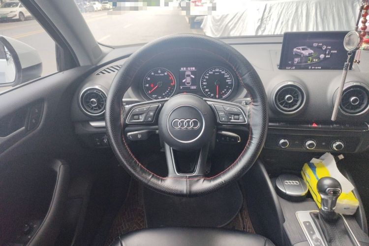 Used Audi A3 2020 Restyled Limousine 35 TFSI Ambition Version China VI Steering Wheel