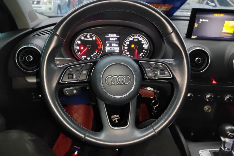 Used Audi A3 2020 Restyled Limousine 35 TFSI Ambition Version China VI Steering Wheel