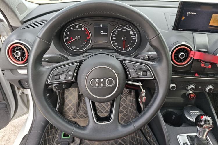 Used Audi A3 2020 Restyled Limousine 35 TFSI Ambition Version China VI Steering Wheel