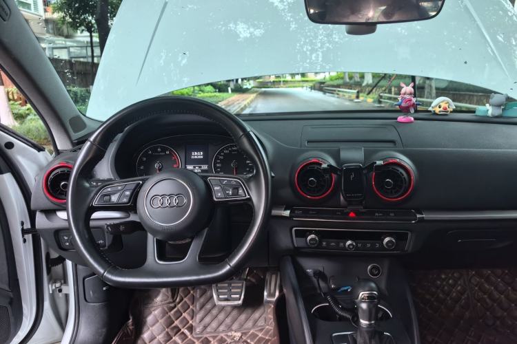 Used Audi A3 2020 Limousine 35 TFSI Sporty Version China VI Steering Wheel