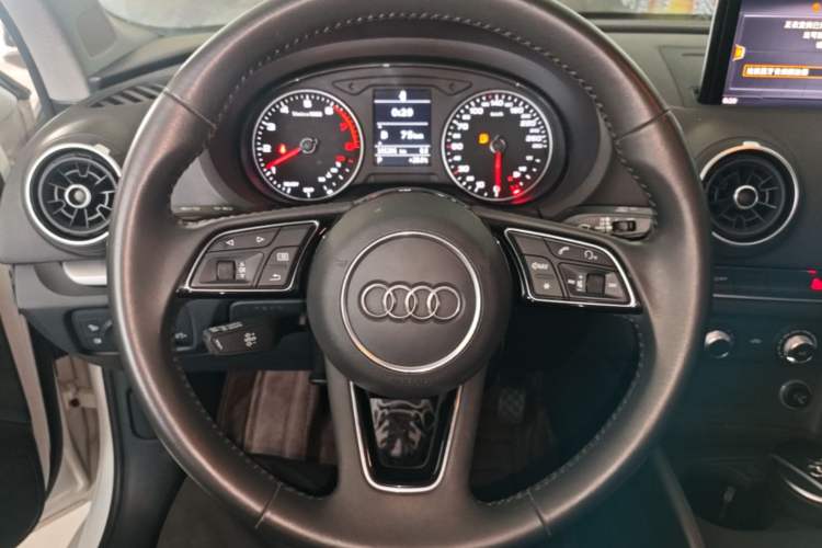 Used Audi A3 2020 Restyled Limousine 35 TFSI Ambition Version China VI Steering Wheel