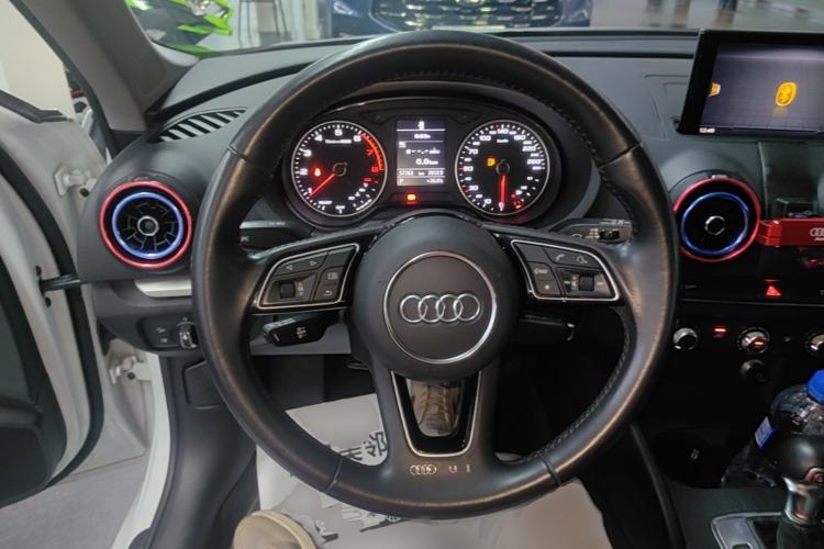 Used Audi A3 2020 Sportback 35 TFSI Ambition China VI Steering Wheel