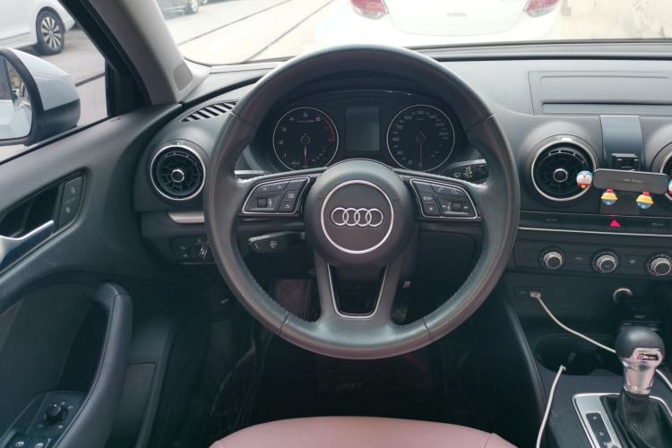 Used Audi A3 2020 Restyled Limousine 35 TFSI Ambition Version China VI Steering Wheel