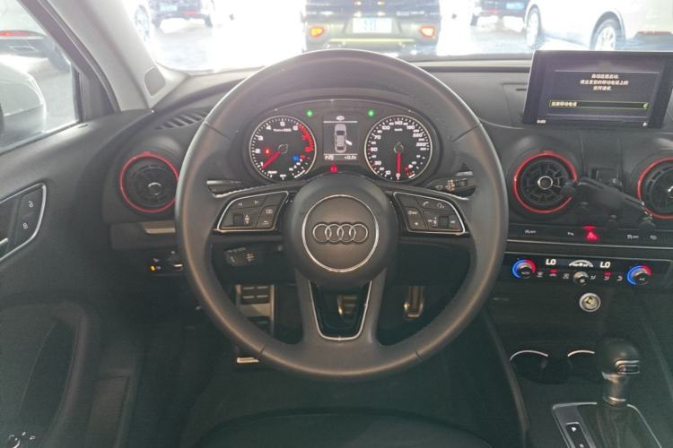 Used Audi A3 2020 Limousine 35 TFSI Style Edition China VI Emission Standard Steering Wheel