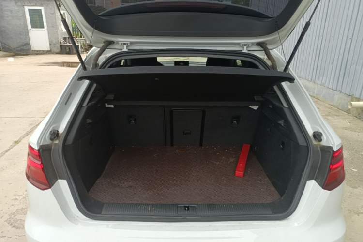 Used Audi A3 2020 Sportback 35 TFSI Ambition China VI Trunk