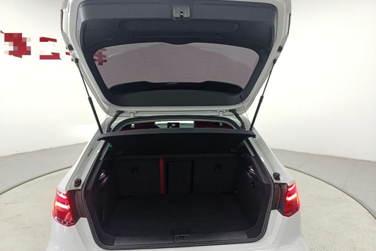 Used Audi A3 2020 Sportback 35 TFSI Fashion Edition China VI Emission Standard Trunk