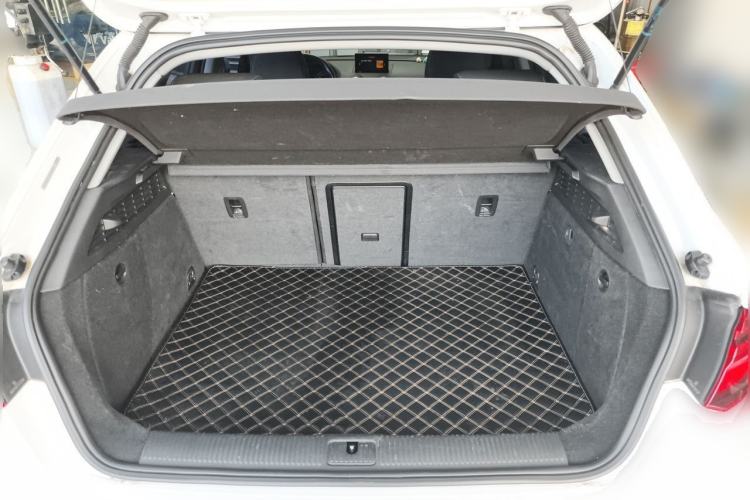 Used Audi A3 2020 Sportback 35 TFSI Fashion Edition China VI Emission Standard Trunk