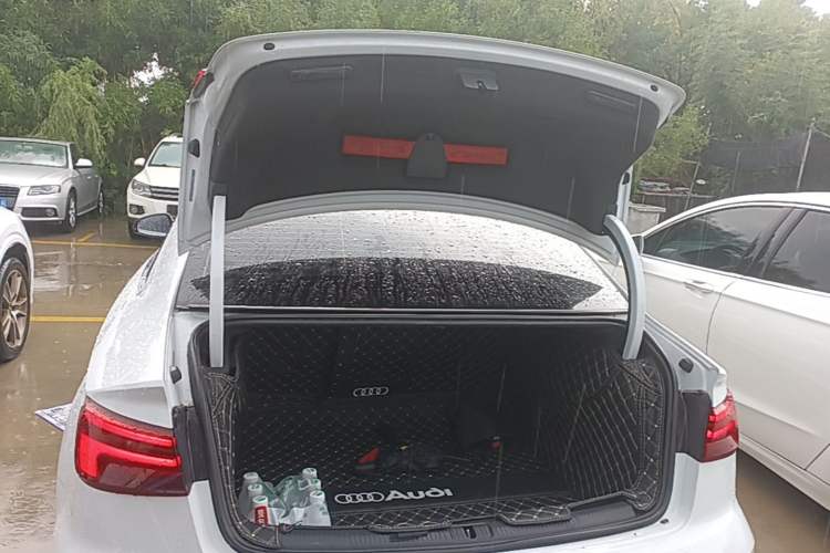 Used Audi A3 2020 Limousine 35 TFSI Fashion Edition China VI Emission Standard Trunk