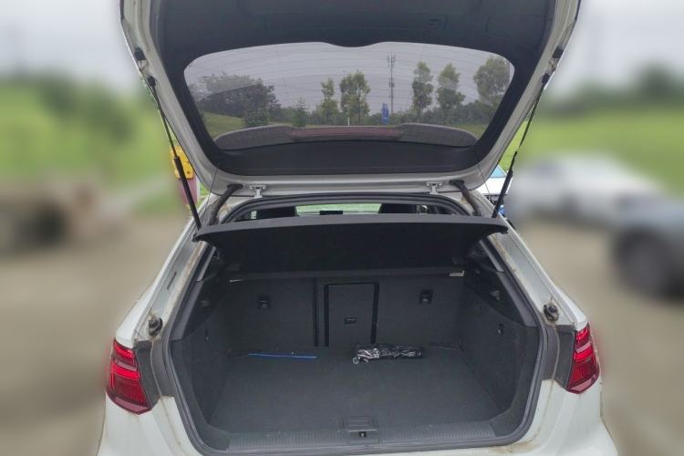 Used Audi A3 2020 Sportback 35 TFSI Fashion Edition China VI Emission Standard Trunk