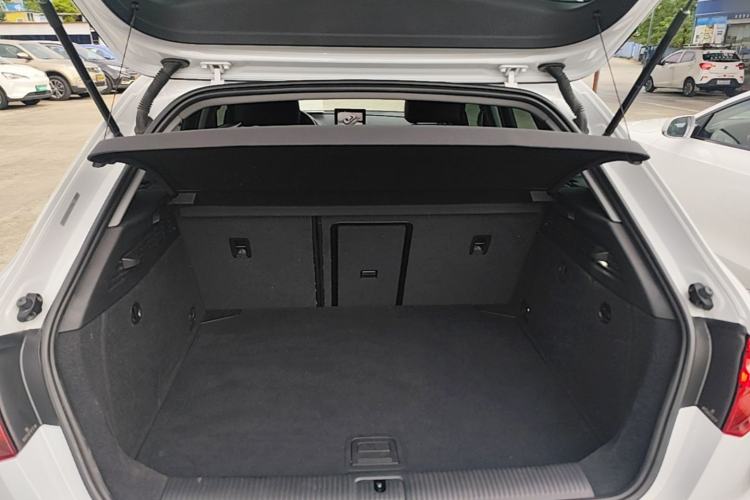 Used Audi A3 2020 Restyled Sportback 35 TFSI Entry-Level China VI Emission Standard Trunk