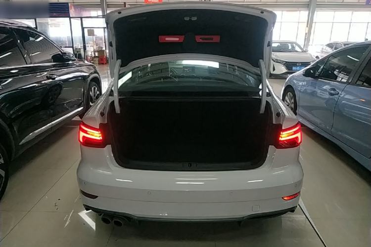 Used Audi A3 2020 Limousine 35 TFSI Fashion Edition China VI Emission Standard Trunk