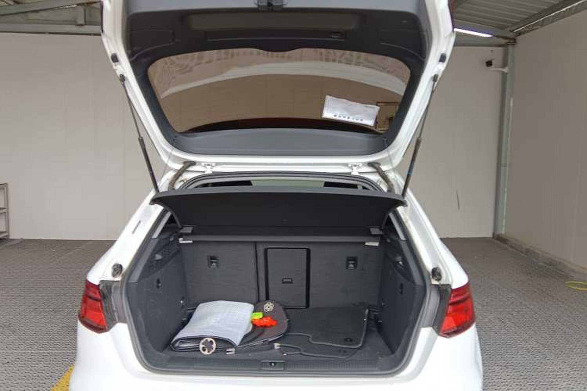 Used Audi A3 2020 Restyled Sportback 35 TFSI Entry-Level China VI Emission Standard Trunk