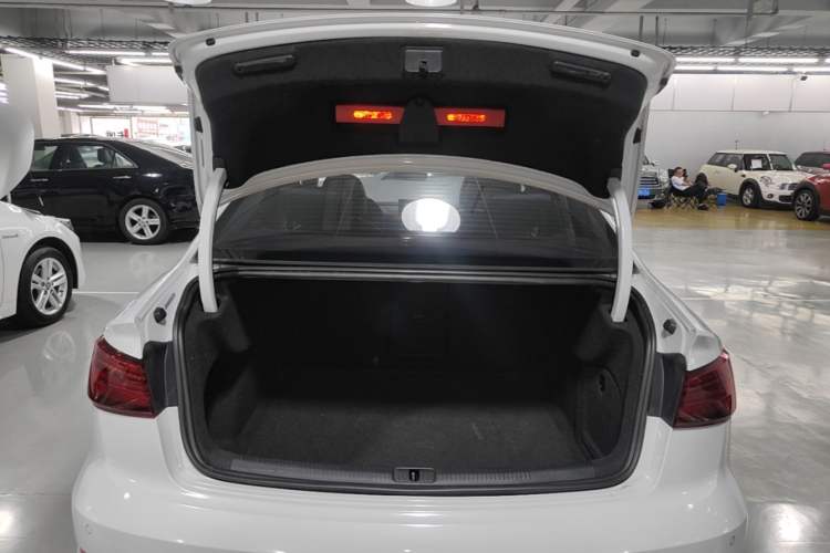 Used Audi A3 2020 Limousine 35 TFSI Fashion Edition China VI Emission Standard Trunk