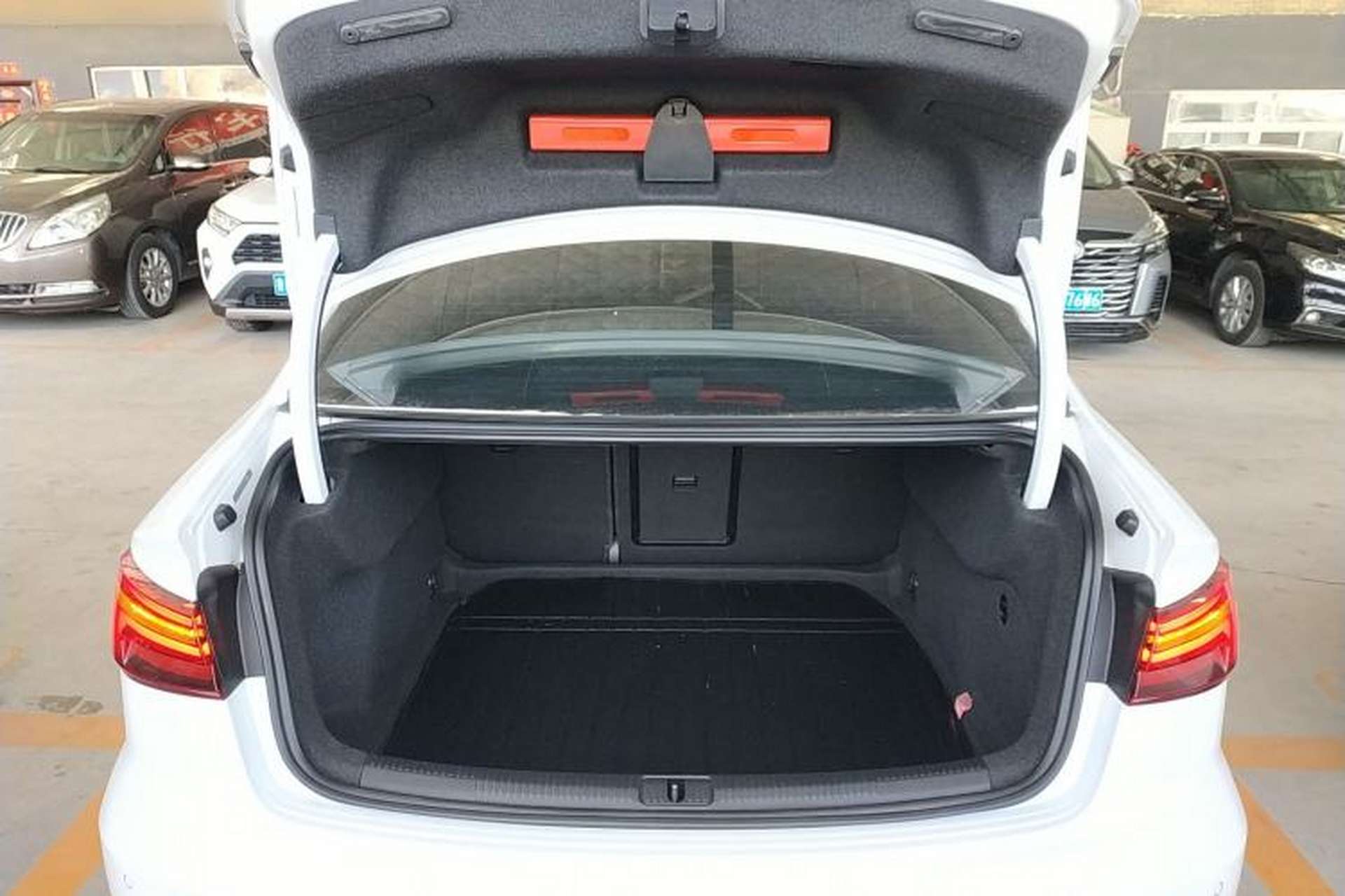 Used Audi A3 2020 Limousine 35 TFSI Fashion Edition China VI Emission Standard Trunk
