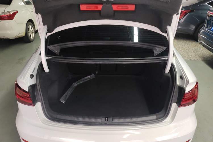 Used Audi A3 2020 Limousine 35 TFSI Fashion Edition China VI Emission Standard Trunk